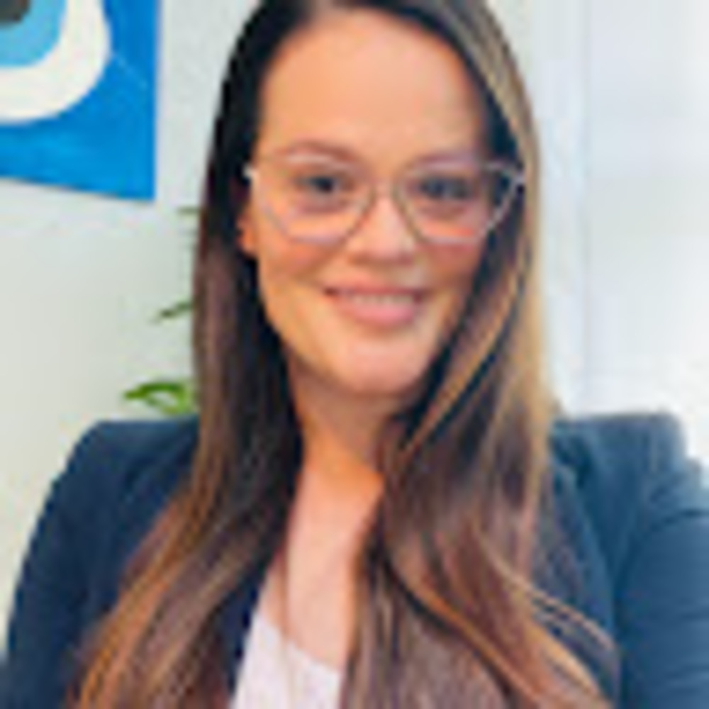 Meet your Posher, Camila